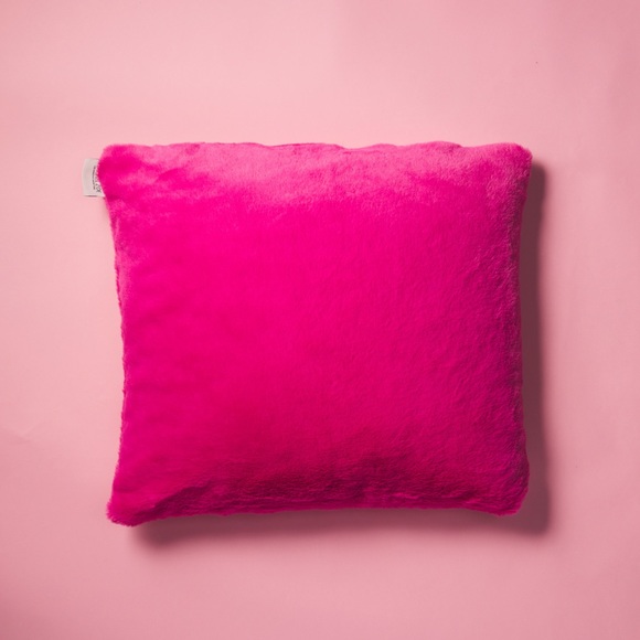 Rachel Zoe | Accents | Set Of 2 Rachel Zoe 2x20 Solid Faux Fur Pillow